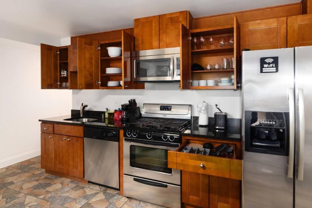 Upscale 2Br Apartment With Patio Washington Extérieur photo