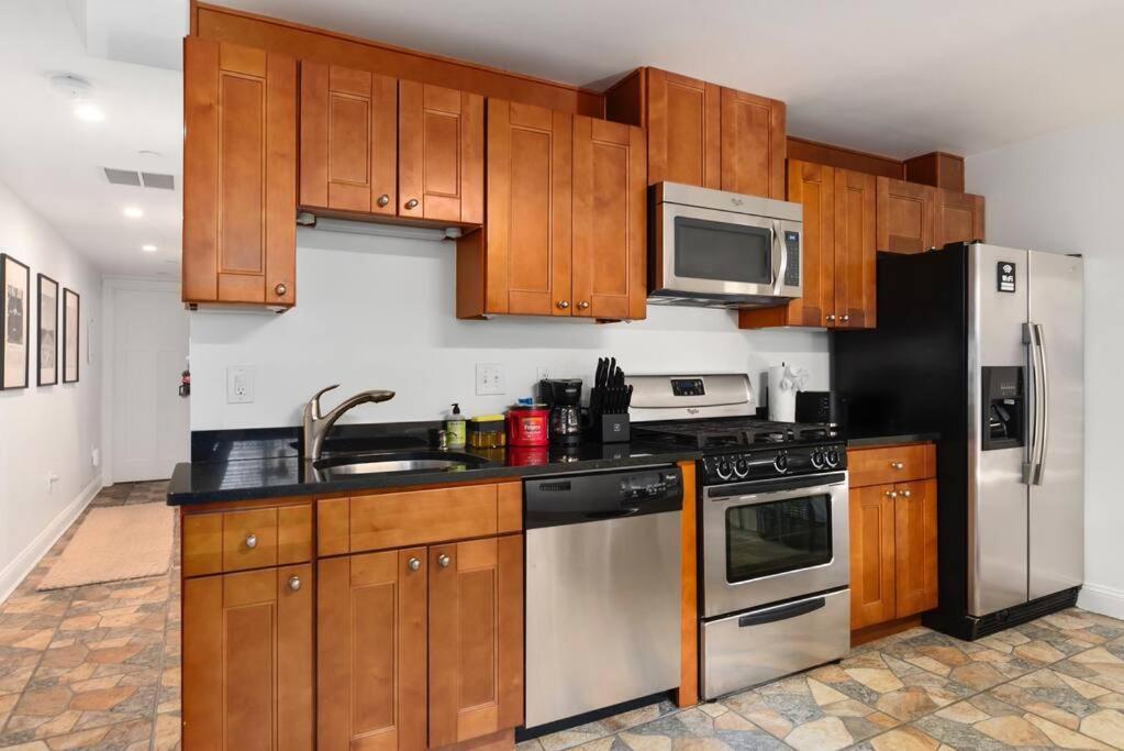 Upscale 2Br Apartment With Patio Washington Extérieur photo